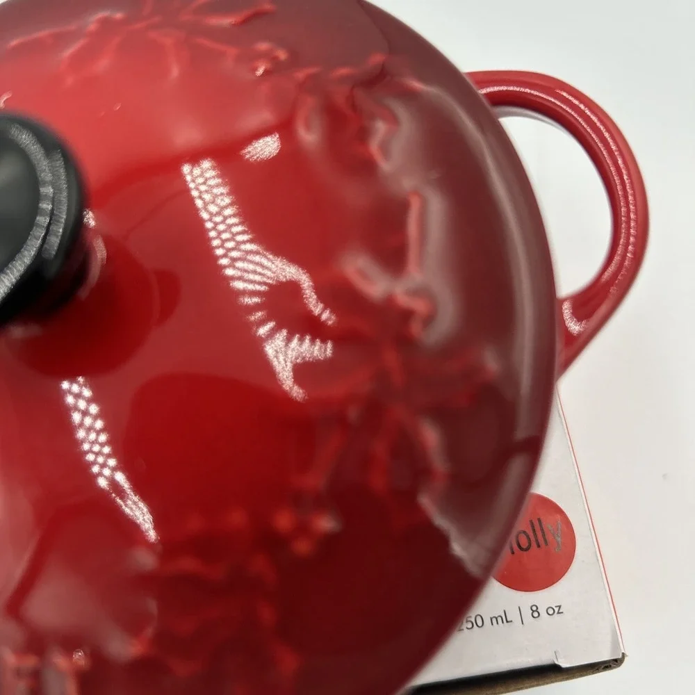 NEW Le Creuset Mini Cocotte 8oz Red Holly 4
